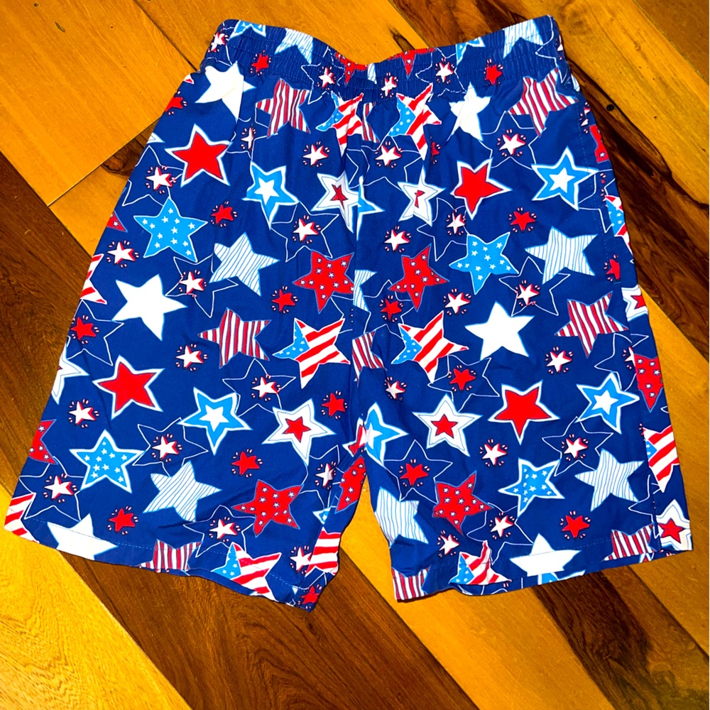 Eleanor rose boys shorts flag star print americana size 4-5 euc worn once